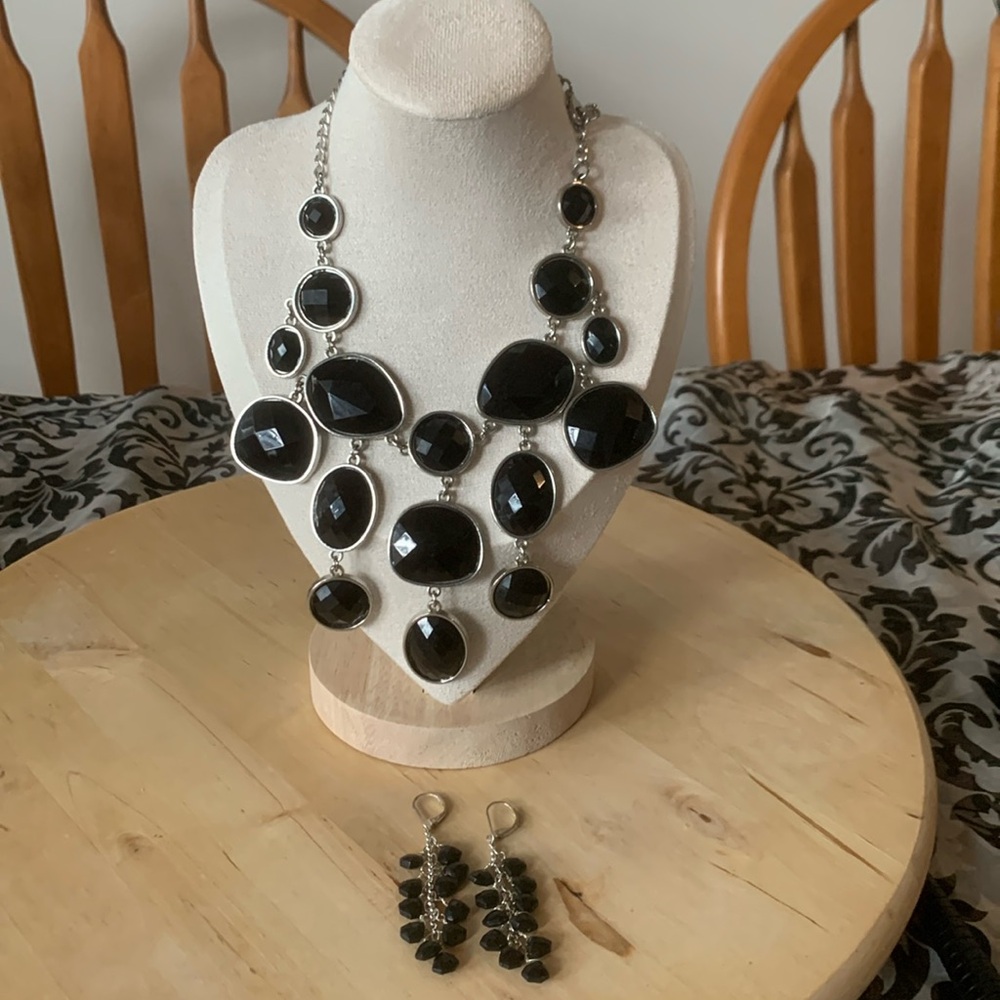 Black and Silver Necklace set